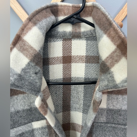 Plaid Oversized Shacket Gray and Brown - Picture 3 of 5